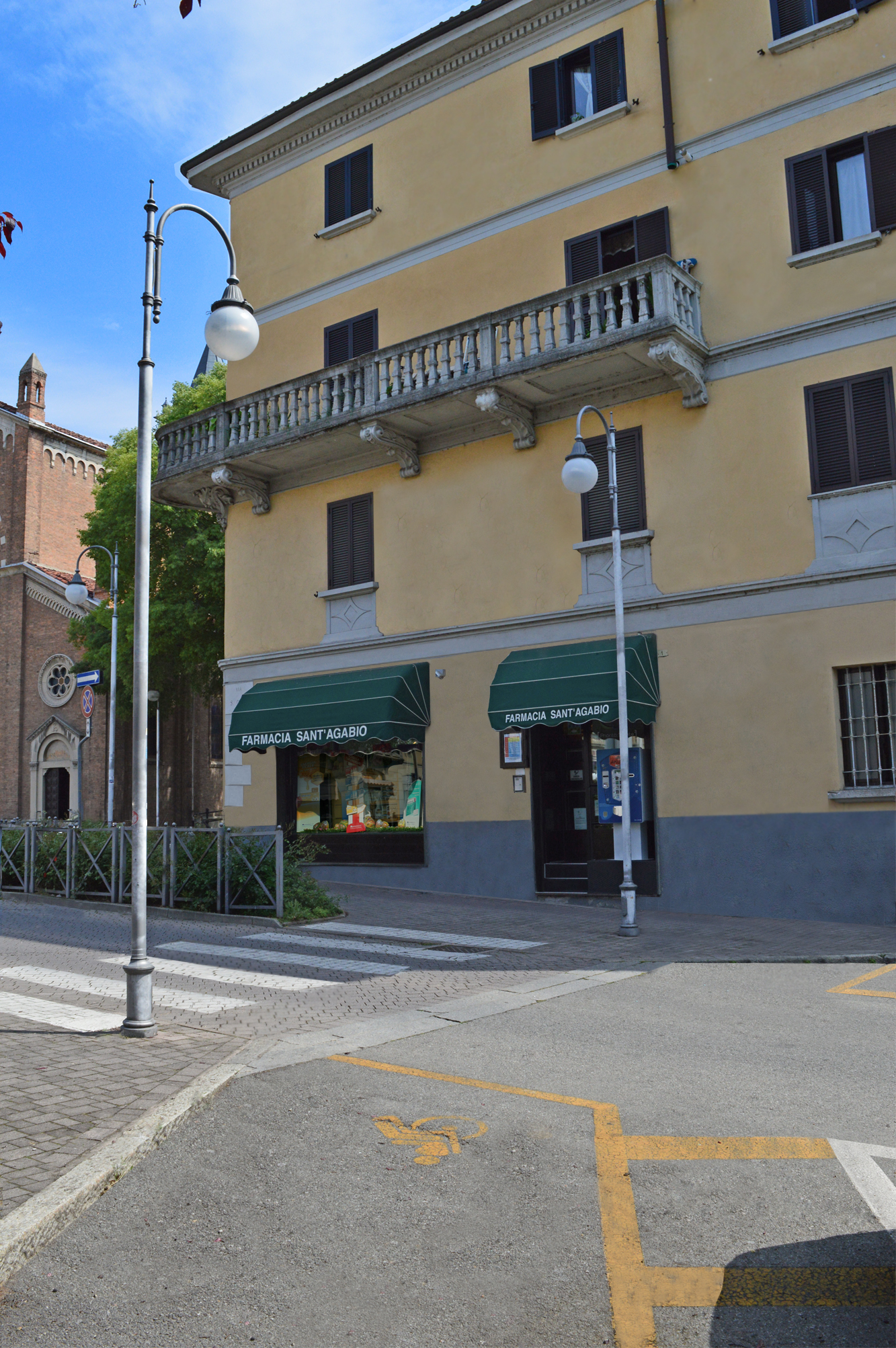 
		Farmacia Sant Agabio	  
	